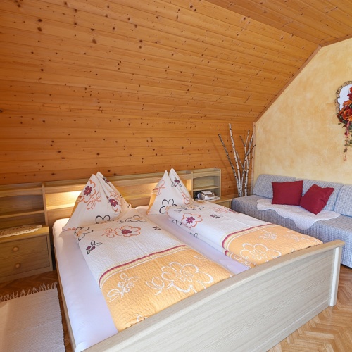 Ferienwohnung Krakautal, Urlaub am Bauernhof, Handl - Familie Knapp